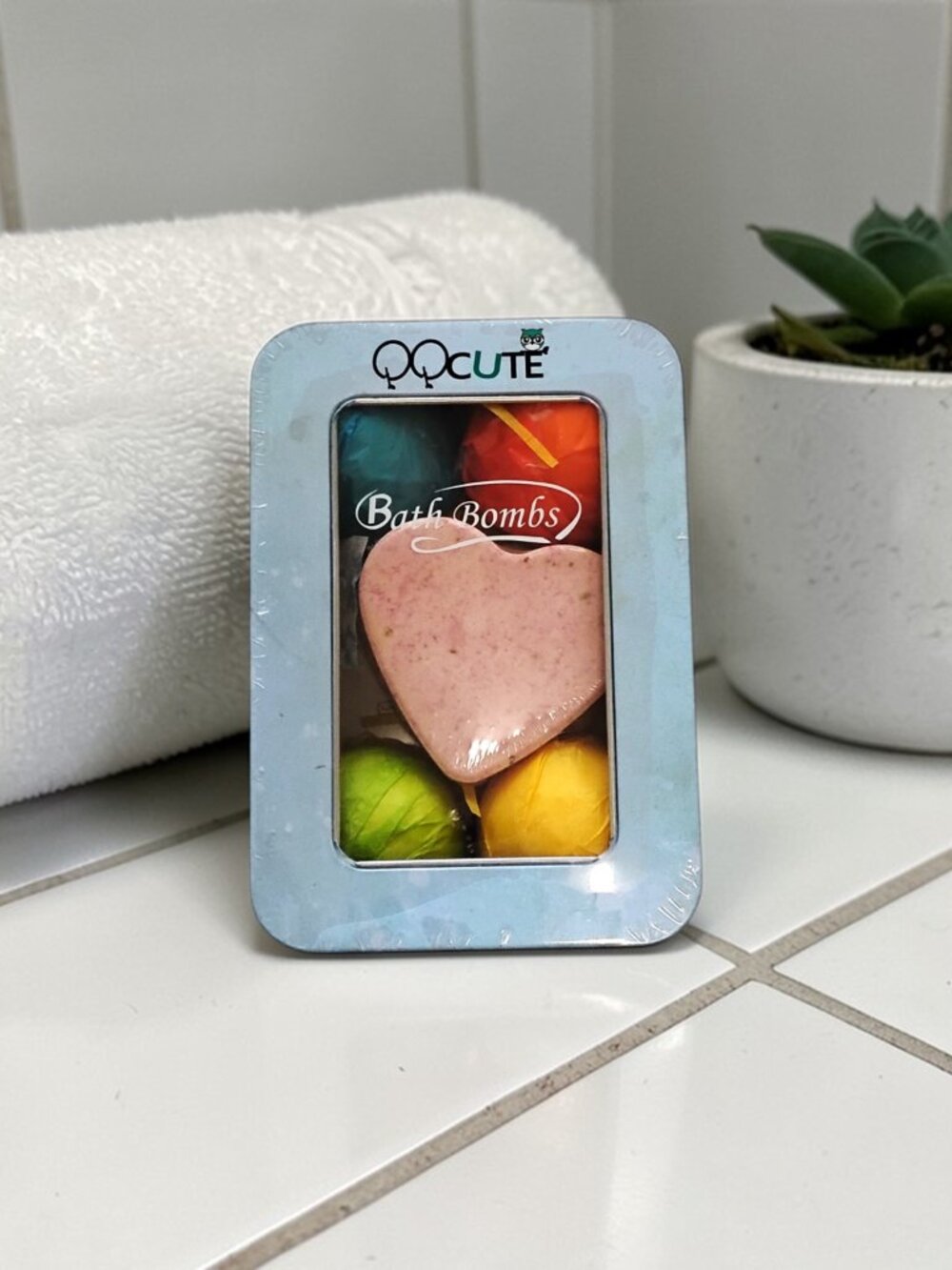 QQCute Tin of Bath Bombs in Various Shapes & Colors Fizz & Fragrance Moisturizer